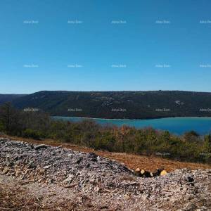 Prodaja građevinskog zemljišta sa pogledom na more, Trget