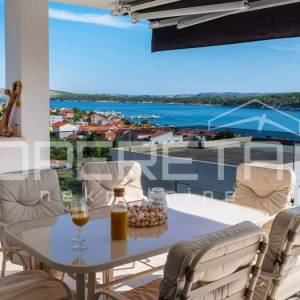 Prodaja, Kuća, Barbat na Rabu, Barbat, Dvojni objekt, 300m2