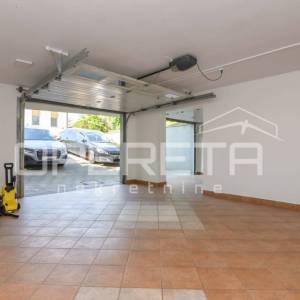 Prodaja, Kuća, Bukovac, Gornji Bukovac, Samostojeća, 300m2