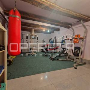 Prodaja, Kuća, Centar, Ulica Franje Tuđmana, Samostojeća, 430m2