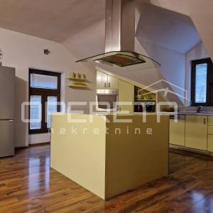 Prodaja, Kuća, Centar, Ulica Franje Tuđmana, Samostojeća, 430m2