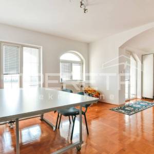 Prodaja, Kuća, Gajnice, Zelena magistrala, Samostojeća, 340m2