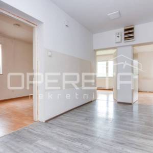 Prodaja, Kuća, Kromosovo naselje, Kolodvorska, Poluugrađena, 200m2