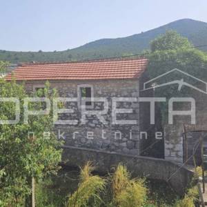 Prodaja, Kuća, Lukoran, Lukoran, Samostojeća, 94m2