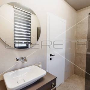 Prodaja, Kuća, Mandre, Stjepana Radića, Dvojni objekt, 230m2
