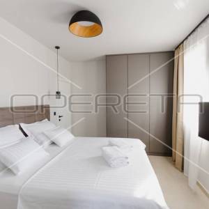 Prodaja, Kuća, Mandre, Stjepana Radića, Dvojni objekt, 230m2