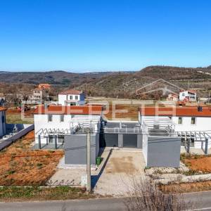 Prodaja, Kuća, Momjan, Momjan, Dvojni objekt, 231m2