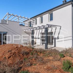 Prodaja, Kuća, Momjan, Momjan, Dvojni objekt, 231m2
