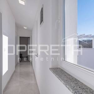 Prodaja, Kuća, Momjan, Momjan, Dvojni objekt, 231m2
