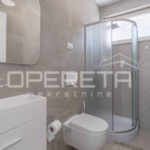 Prodaja, Kuća, Momjan, Momjan, Dvojni objekt, 231m2