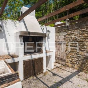 Prodaja, Kuća, Motovun, Motovun, Samostojeća, 220m2
