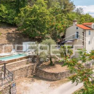 Prodaja, Kuća, Motovun, Motovun, Samostojeća, 220m2