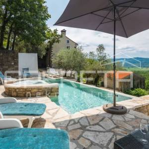 Prodaja, Kuća, Motovun, Motovun, Samostojeća, 220m2