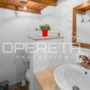 Prodaja, Kuća, Motovun, Motovun, Samostojeća, 220m2