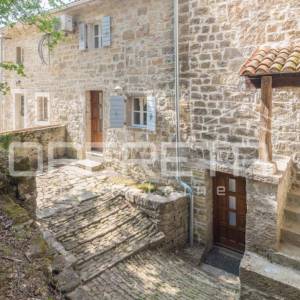 Prodaja, Kuća, Motovun, Motovun, Samostojeća, 220m2