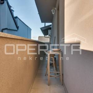 Prodaja, Kuća, Odra, Odranska ulica, Dvojni objekt, 612m2
