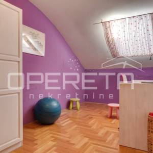 Prodaja, Kuća, Odra, Odranska ulica, Dvojni objekt, 612m2