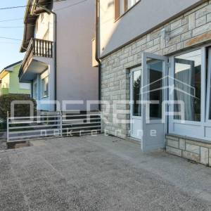 Prodaja, Kuća, Odra, Odranska ulica, Dvojni objekt, 612m2