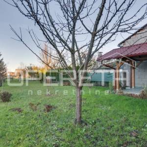 Prodaja, Kuća, Odra, Odranska ulica, Dvojni objekt, 612m2
