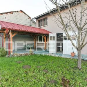 Prodaja, Kuća, Odra, Odranska ulica, Dvojni objekt, 612m2