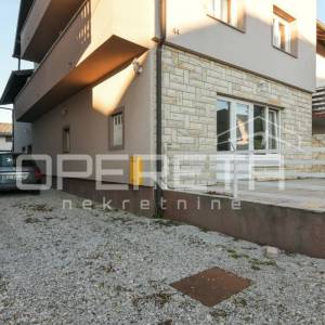 Prodaja, Kuća, Odra, Odranska ulica, Dvojni objekt, 612m2