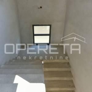 Prodaja, Kuća, Oroslavje, Mokrice, Samostojeća, 420m2