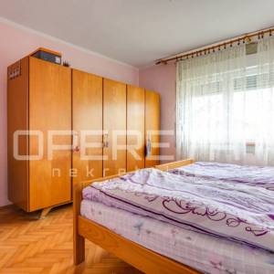 Prodaja, Kuća, Petrinja, Ulica Gromova, Samostojeća, 180m2