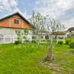 Prodaja, Kuća, Petrinja, Ulica Gromova, Samostojeća, 180m2