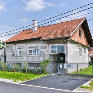 Prodaja, Kuća, Petrinja, Ulica Gromova, Samostojeća, 180m2