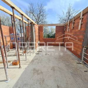 Prodaja, Kuća, Petrovina Turopoljska, Petrovinska, Dvojni objekt, 120m2