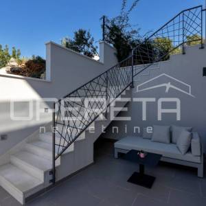 Prodaja, Kuća, Podgora, Podgora, Samostojeća, 760m2