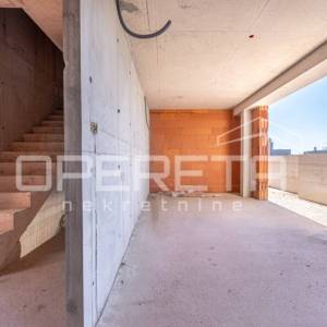 Prodaja, Kuća, Poreč-Centar, Poreč, Dvojni objekt, 215m2