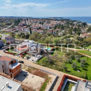 Prodaja, Kuća, Poreč-Centar, Poreč, Dvojni objekt, 215m2
