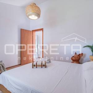 Prodaja, Kuća, Poreč, Kaštelir, Dvojni objekt, 140m2