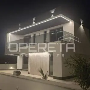 Prodaja, Kuća, Privlaka, Privlaka, Samostojeća, 180m2