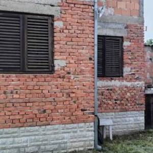 Prodaja, Kuća s okućnicom površine 1.402 m2, ŠODOLOVCI