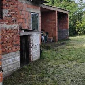 Prodaja, Kuća s okućnicom površine 1.402 m2, ŠODOLOVCI