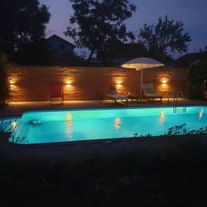 Prodaja, Kuća s okućnicom površine 651 m2, PRILIKA!