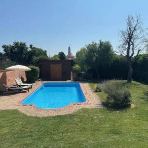 Prodaja, Kuća s okućnicom površine 651 m2, PRILIKA!