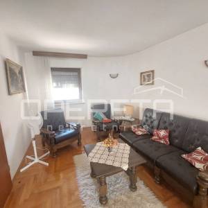 Prodaja, Kuća, Sesvete, Augusta Šenoe, Samostojeća, 312m2