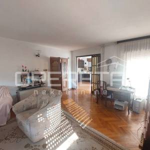 Prodaja, Kuća, Sesvete, Augusta Šenoe, Samostojeća, 312m2