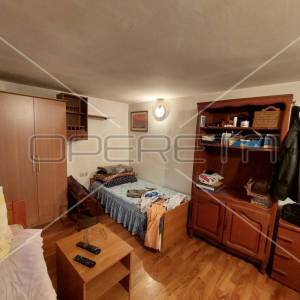 Prodaja, Kuća, Slunj, Prilaz centrali , Samostojeća, 200m2