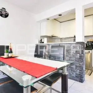 Prodaja, Kuća, Trešnjevka, Zagorska ulica, Kuća u nizu, 65m2