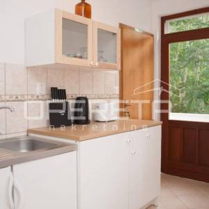 PRODAJA, KUĆA, VIS, NOVOUREĐENO
