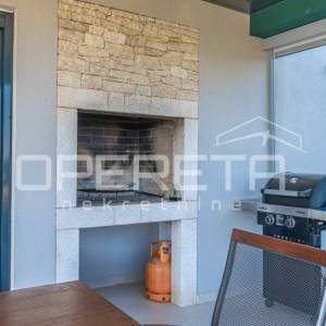 Prodaja, Kuća, Vižinada, Bukori, Samostojeća, 254m2