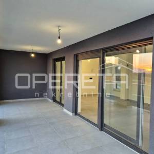 Prodaja, Kuća, Vrsi, Šordova ulica, Samostojeća, 200m2
