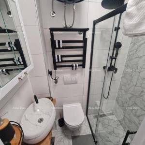 Prodaja lijepo uređenog i renoviranog stana u neposrednoj blizini centra, Pula! Odlična prilika!