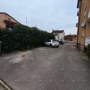 Prodaja lijepog stana s parkirnim mjestom na odličnoj lokaciji, Umag!