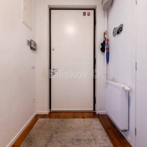 Prodaja, Maksimir, višeetažan, 5-soban stan, 2 VPM, vrt
