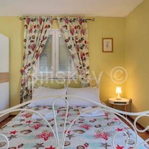 Prodaja, Medulin, vila sa bazenom, 3 uređena studio apartmana